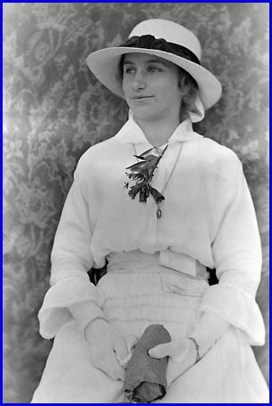 alice_collinseast_maitland1915_web.jpg